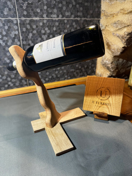 Porta bottiglie in Okume con base a croce in Rovere personalizzabile