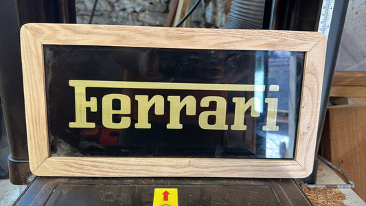 ✨ Targa in Vetro Nero "Ferrari" - Eleganza e Stile per ogni Ambiente ✨