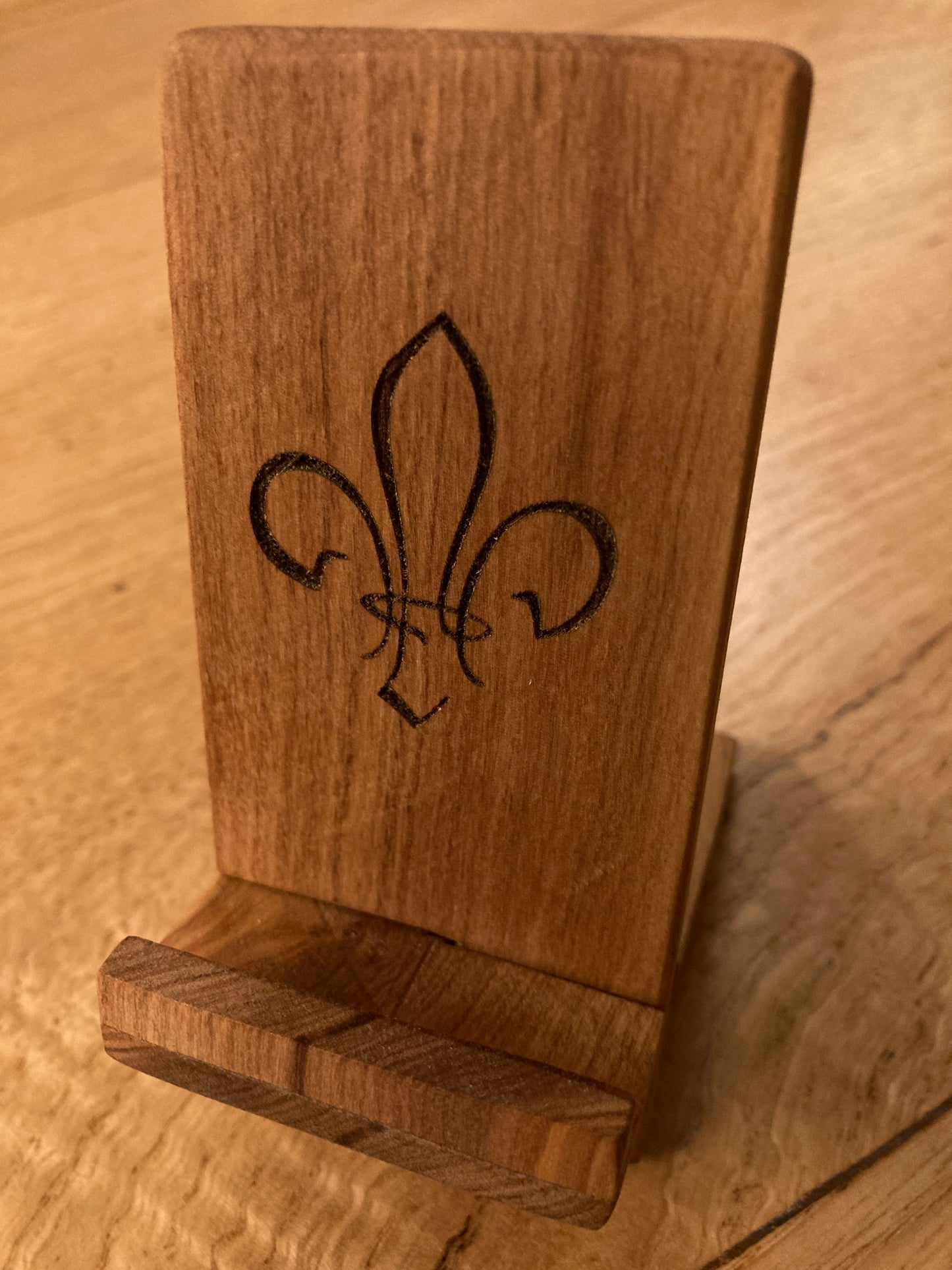 Porta cellulare in legno d’ulivo